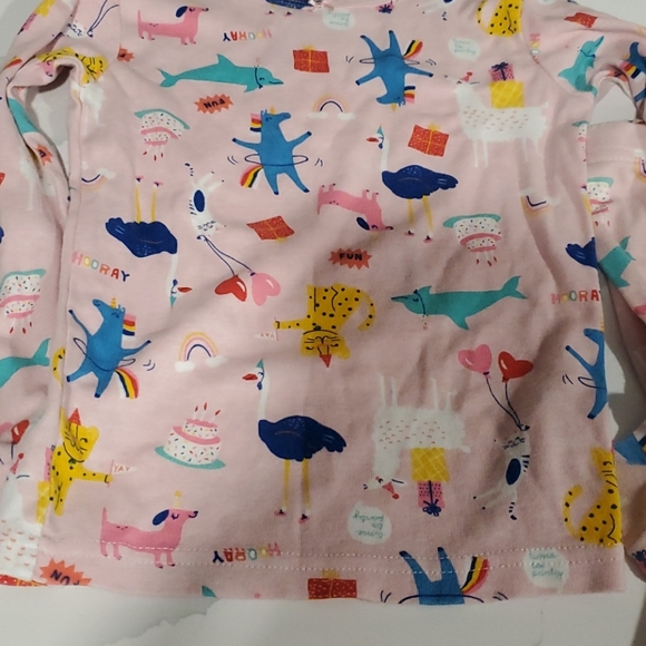 Carter's 4 Piece Pajama  Bundle 2 Sets Size 4 - Picture 4 of 7